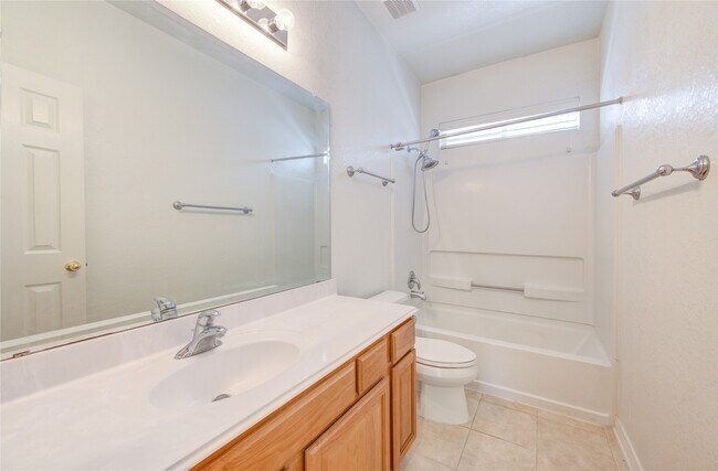 Building Photo - 22514 Jutewood Ln