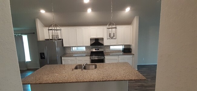 Building Photo - 5022 Brewcastle Ln