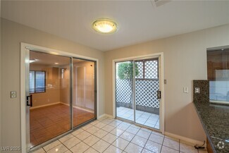 Building Photo - 7129 Paradise Bay Dr
