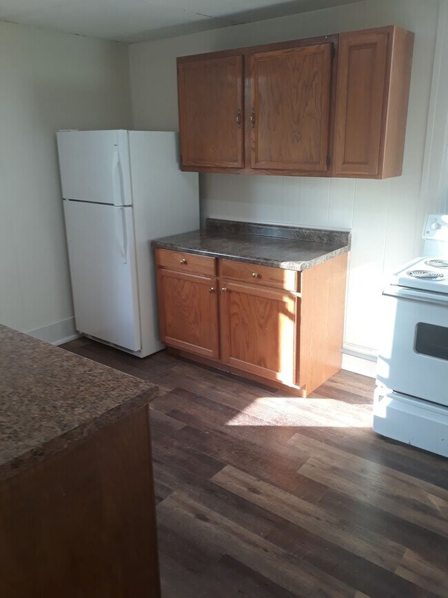 Foto del edificio - LAKE LIFE YEAR ROUND! 2 BEDROOM 2 BATH ON WAWASEE!