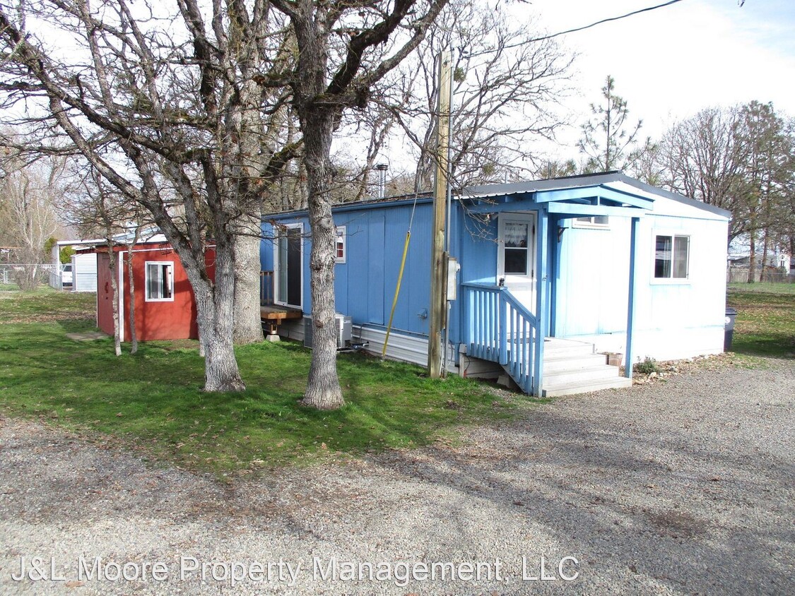 Primary Photo - 3 br, 1.5 bath House - 6788 Downing Rd