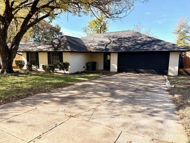 Foto del edificio - 3812 Lynbrook Ln