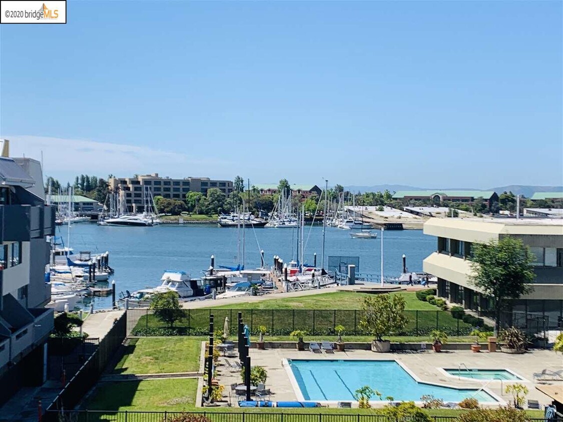 3 Embarcadero Unit 338, Oakland, CA 94607 Condo for Rent in Oakland