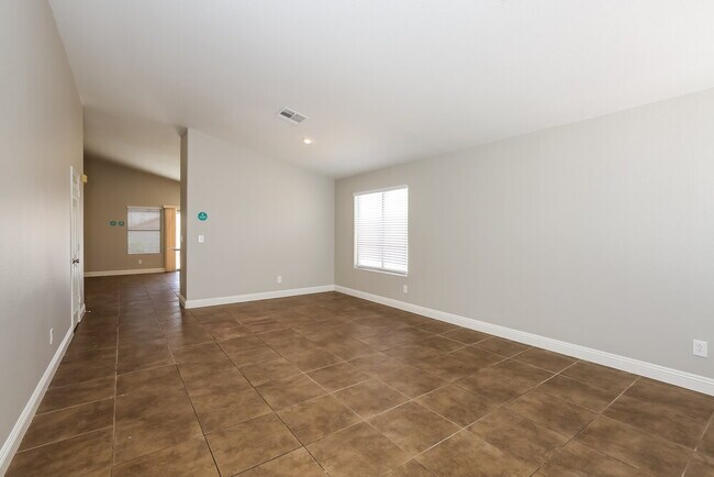 Building Photo - 5916 Berry Hill Ln