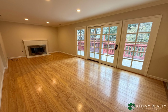 Building Photo - Nature-Surrounded 3BR/3BA Two-Story Home w/ Deck & Views — San Carlos