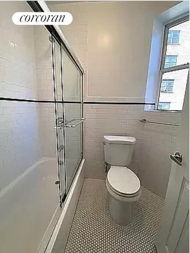 Foto del edificio - 235 E 27th St