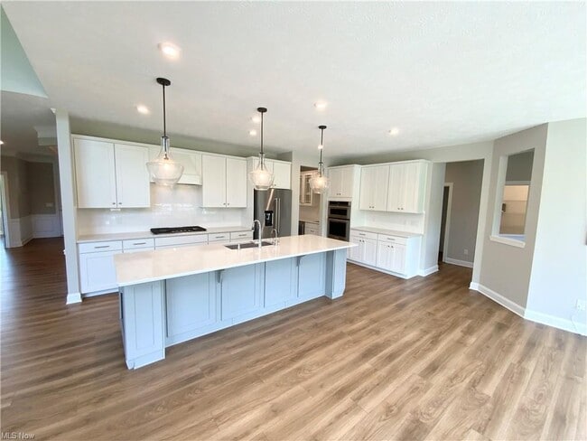 Building Photo - 697 Scarlett Ln