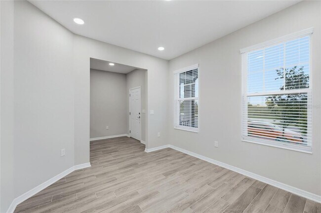 Foto del edificio - 12172 Plumpton Dr