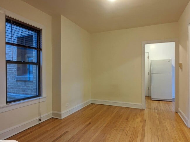 Building Photo - 2649.5 N Spaulding Ave