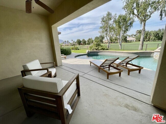 Foto del edificio - 81310 Golf View Dr