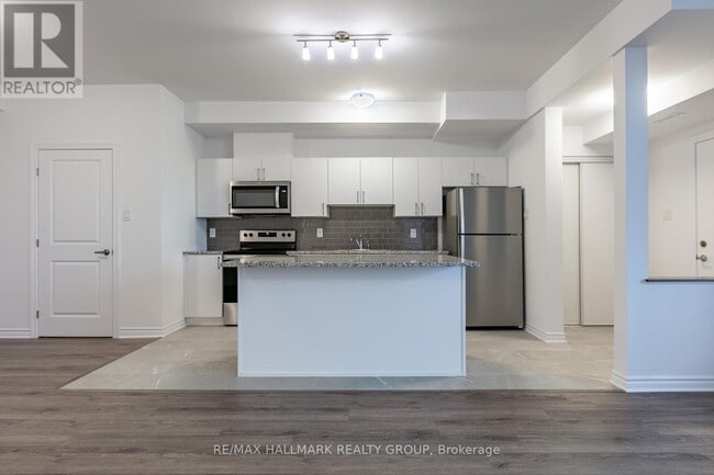 Building Photo - 70 Jaguar Private