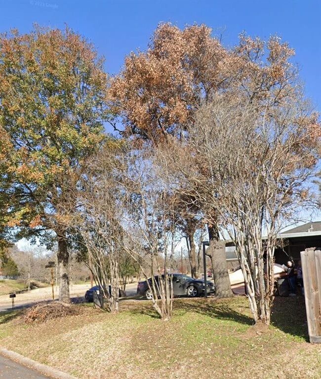 Building Photo - 12402 Claudia Dr