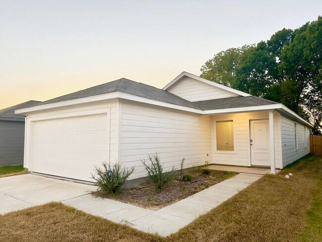 Foto del edificio - 6626 Highlands St