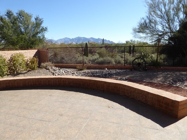 Building Photo - 11488 N Moon Ranch Pl