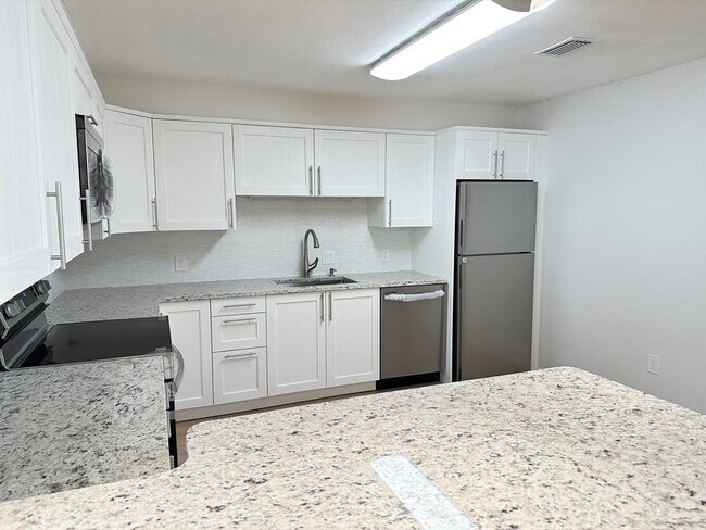 Foto del edificio - 1004 Paradise Rd