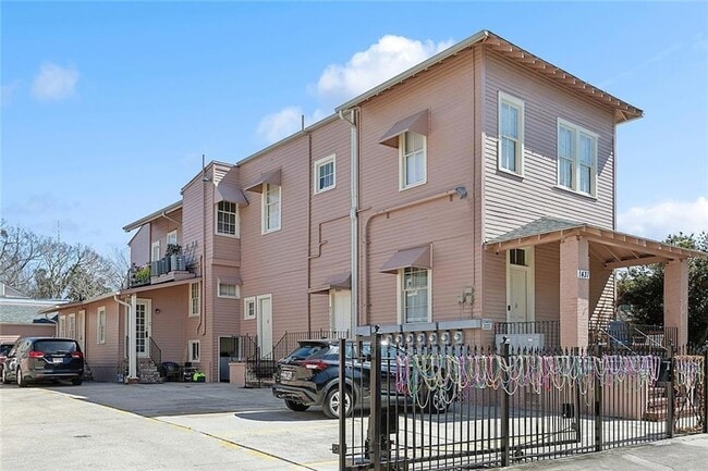 Building Photo - 1431 St Andrew St