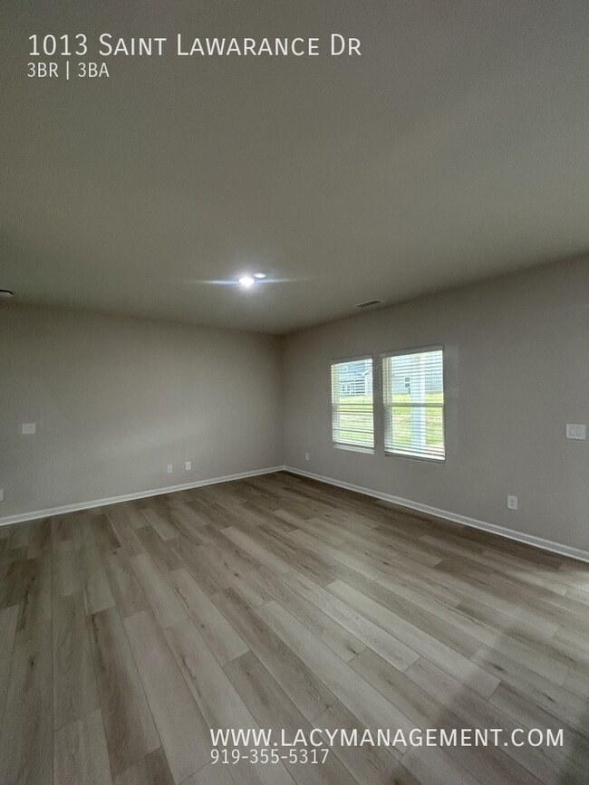 Building Photo - 1013 Saint Lawarance Dr-