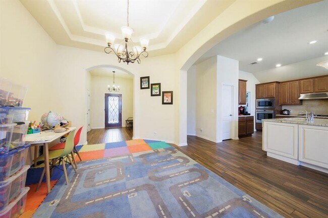 Building Photo - 231 St Richie Ln