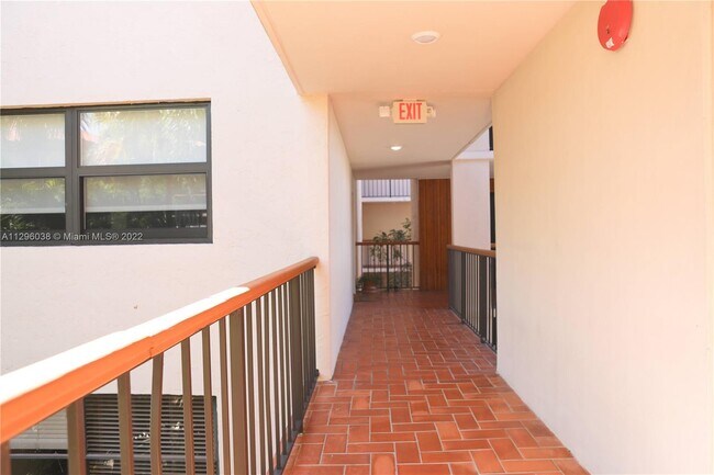 Building Photo - 55 Ocean Ln Dr