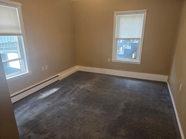 Building Photo - 5-7 Greenwood Street Unit B