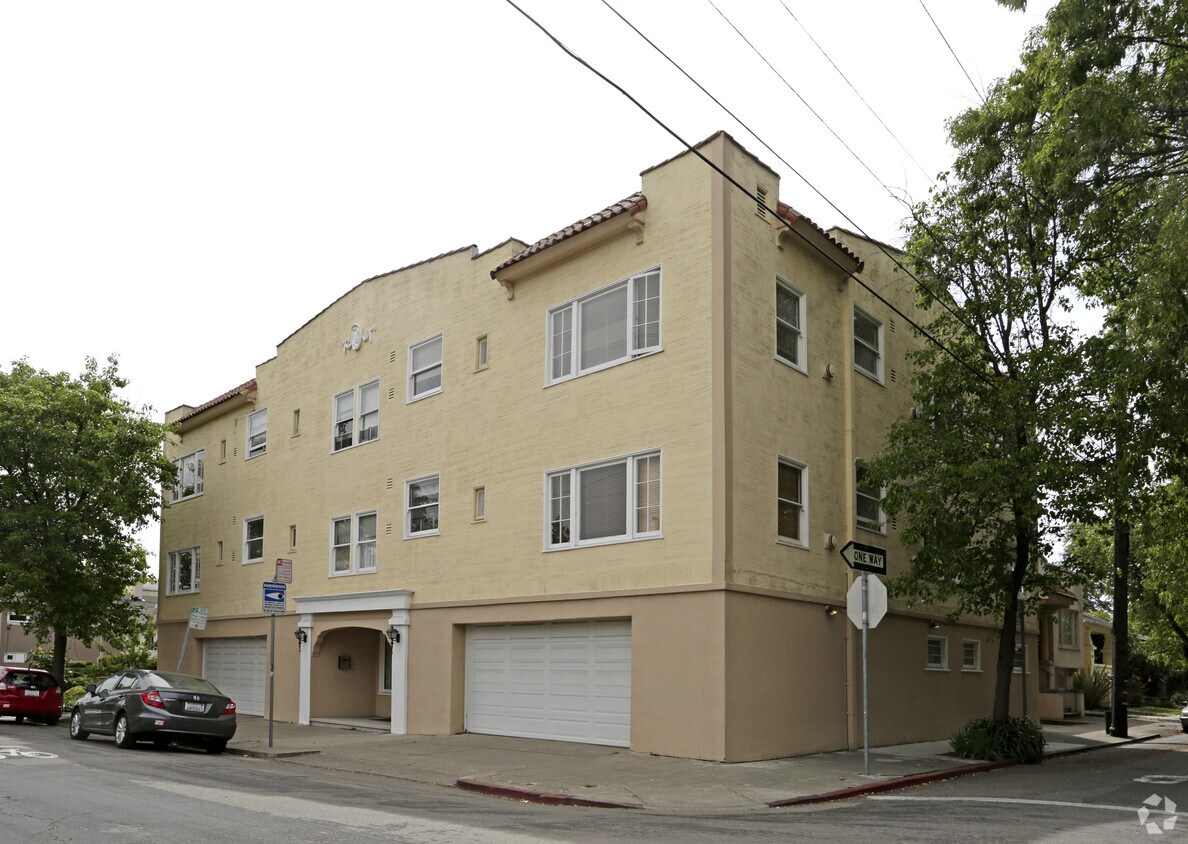Primary Photo - 4133 Webster St