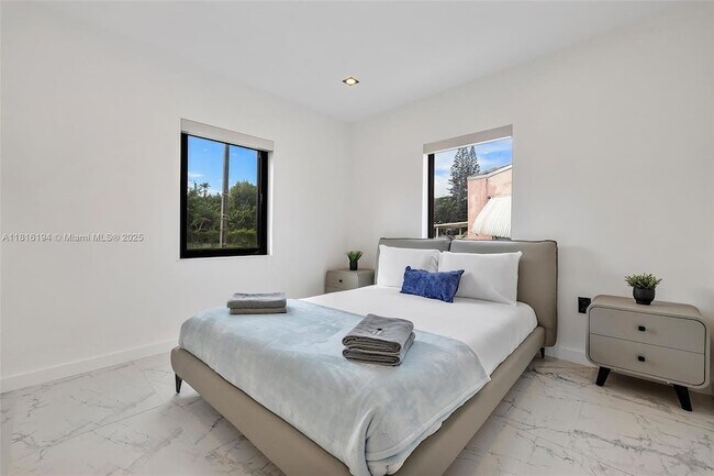 Foto del edificio - 501 NW 46th St