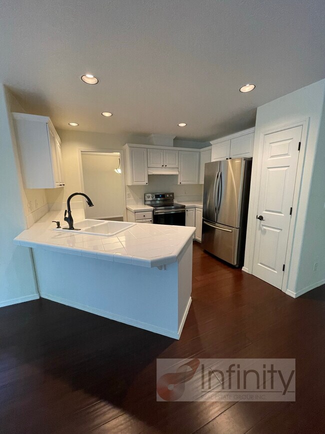 Foto del edificio - 23984 SW Shady Grove Dr