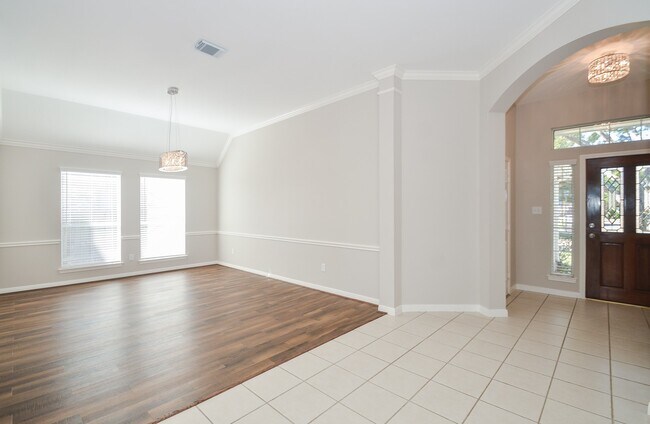 Building Photo - 2123 Thistlerock Ln