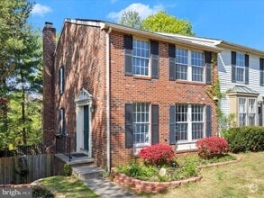 Building Photo - 760 Clifftop Dr