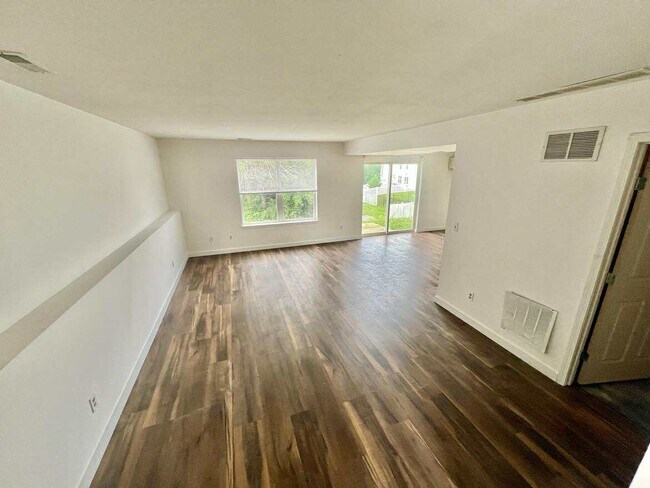 Foto del edificio - 419 Ramblewood Way