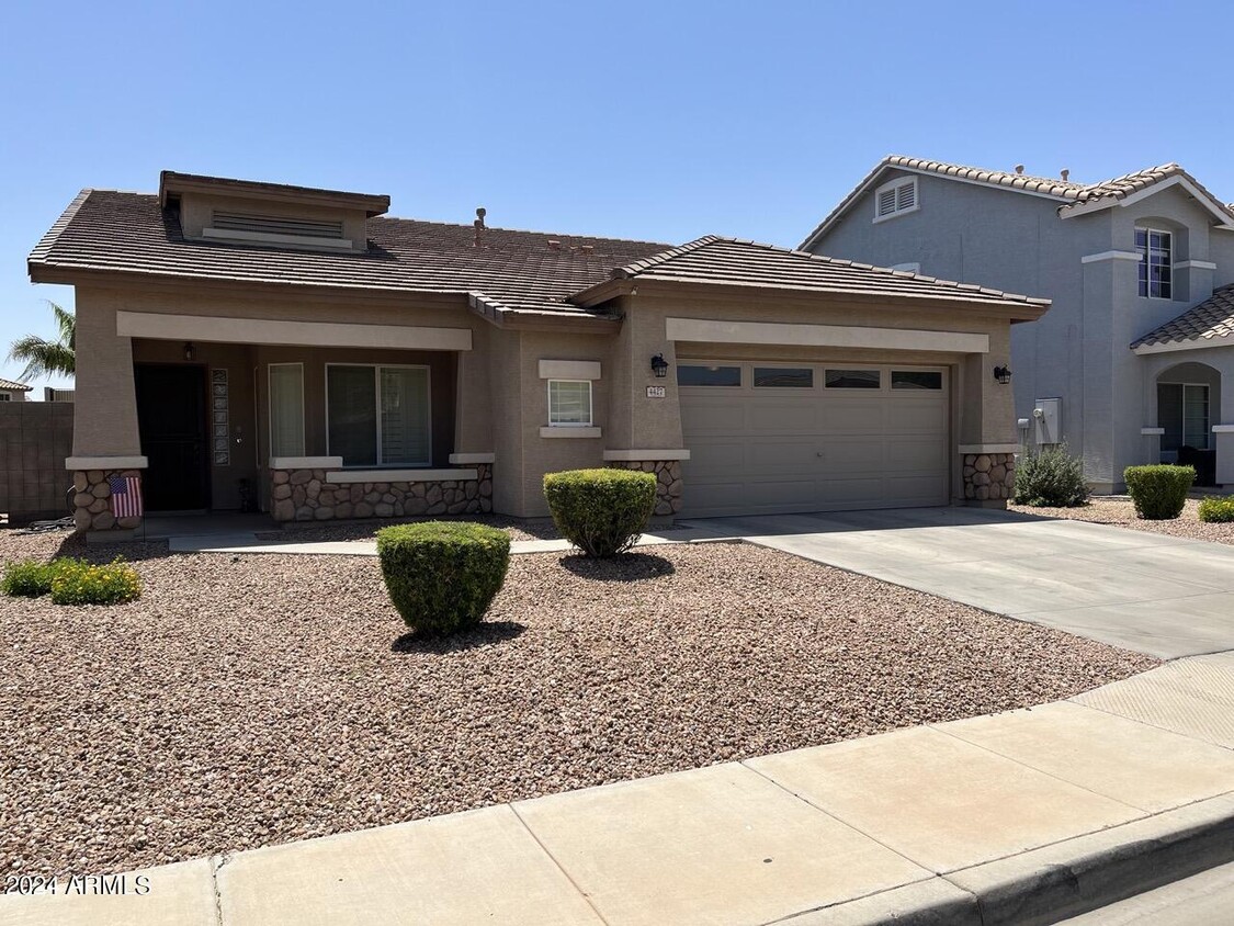 Foto principal - 4427 E Firestone Dr