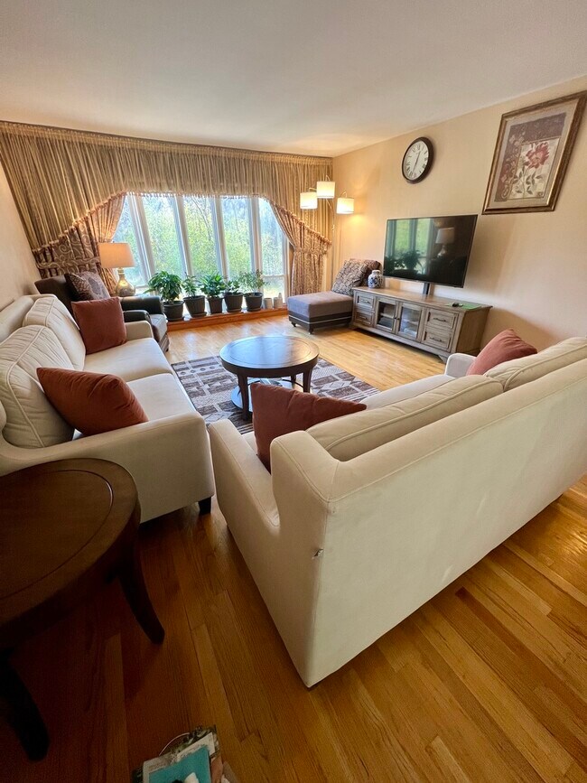 Foto del edificio - 7873 N Nordica Ave