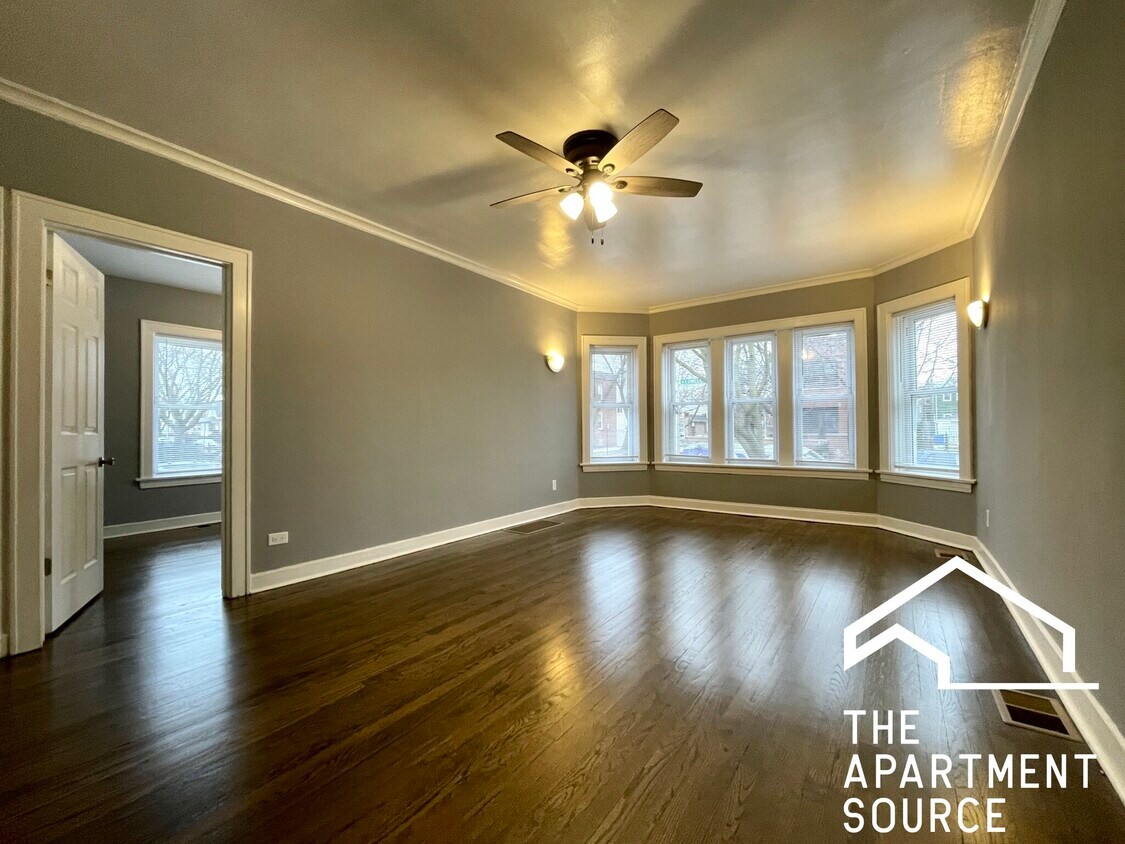 Primary Photo - 2301 N Lowell Ave