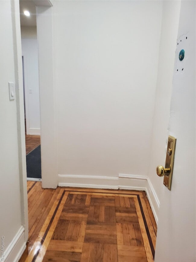 Foto del edificio - 37-50-3786 86th St