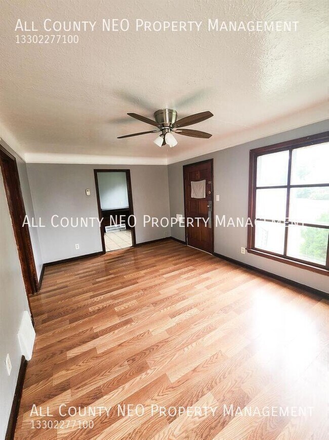 Foto del edificio - 16409 Cloverside Ave