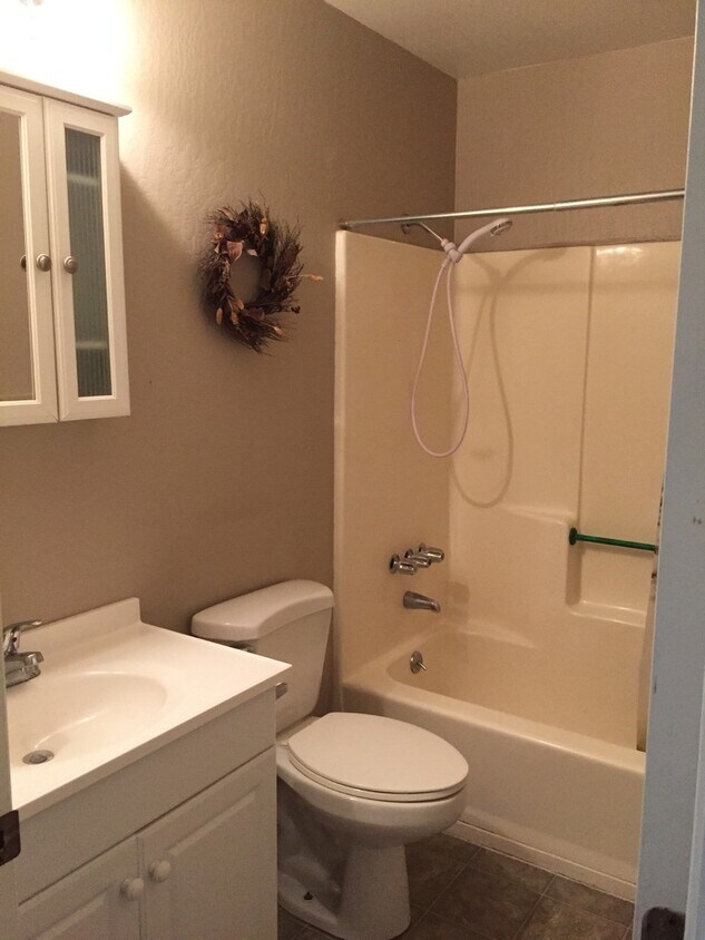 Primary Photo - Plymouth Duplex