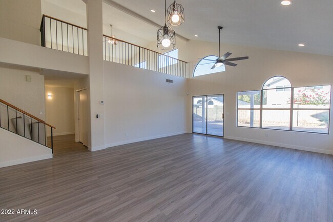 Foto del edificio - 4368 W Wahalla Ln