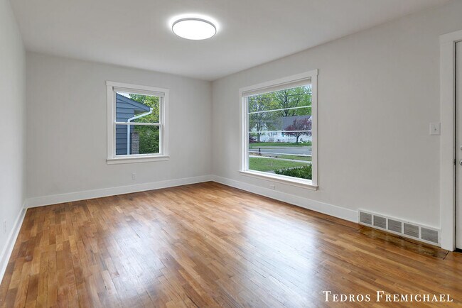 Foto del edificio - 1302 Griswold St SE