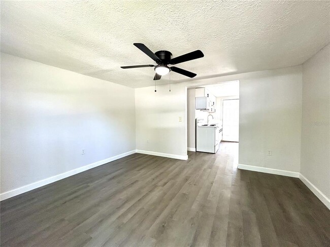 Building Photo - 8216 Krag Dr