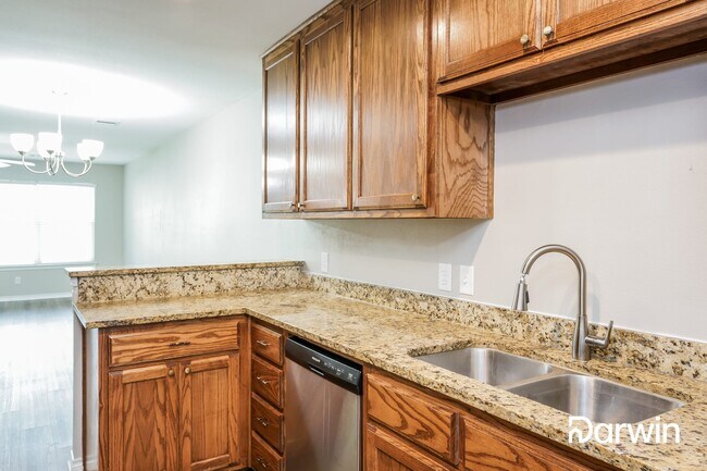 Building Photo - 5508 Blackmore, Fort Worth, TX 76107