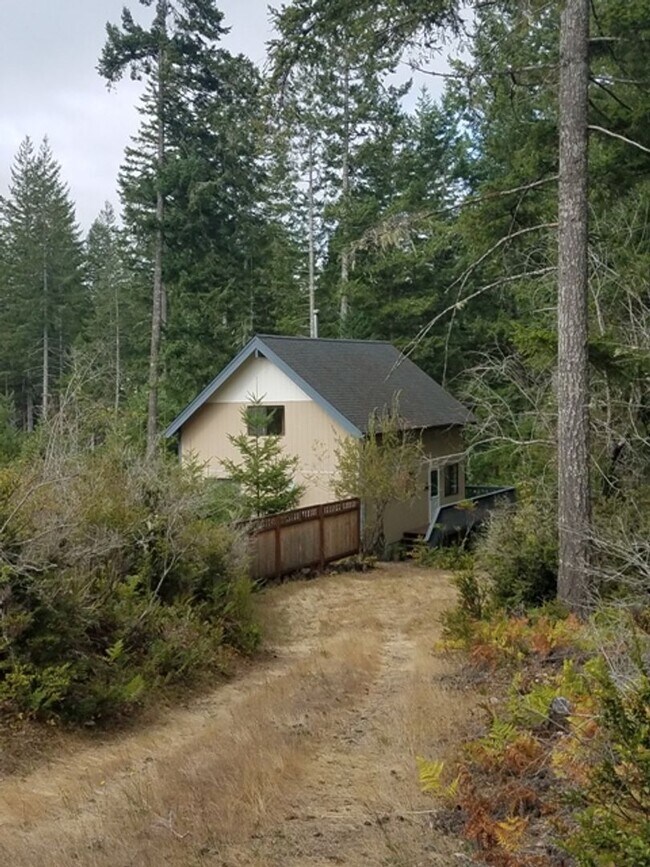 Foto del edificio - Beautiful home located on Emerald Lake
