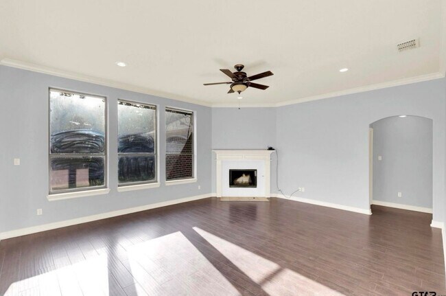 Foto del edificio - 19582 Ruggles Court