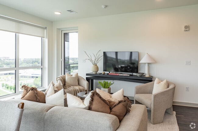 2BR, 2BA - 1299SF - Living Room - z-043026-445 Park Commons