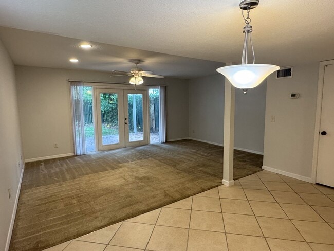 Building Photo - AVAILALBE OCTOBER! Two story Townhouse loc...