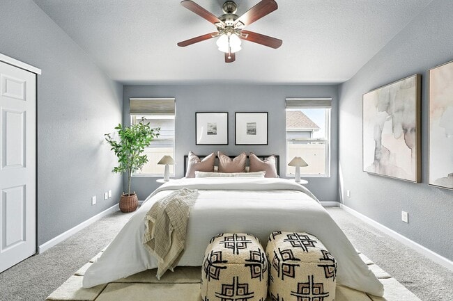 Foto del edificio - 3 BED, 2 BATH MODERN HOME!