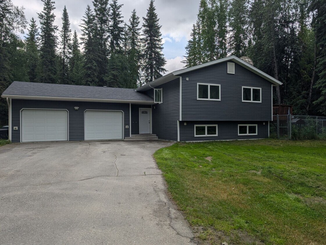 Foto principal - Duplex lower unit in North Pole