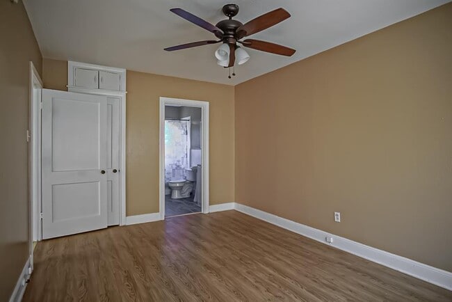 Building Photo - 5218 Bernardo De Galvez Ave