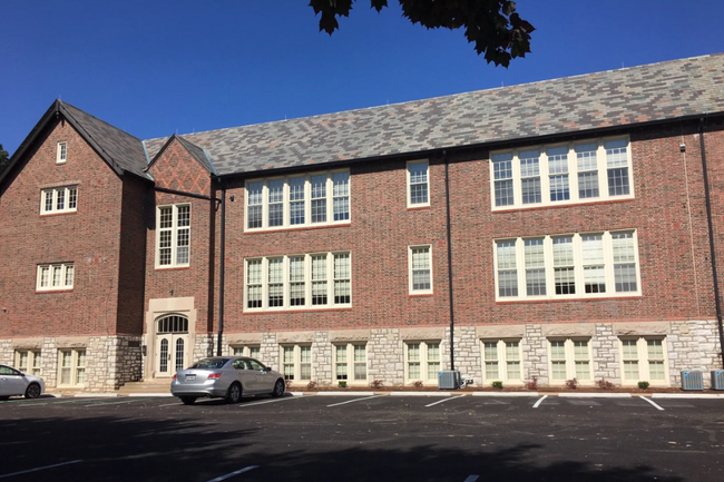 Exterior (Norte) - Hawthorne Apartments