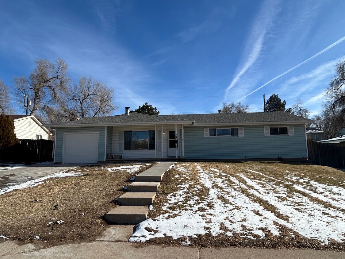 Photo - 313 Steven Dr (Colorado Springs, CO)