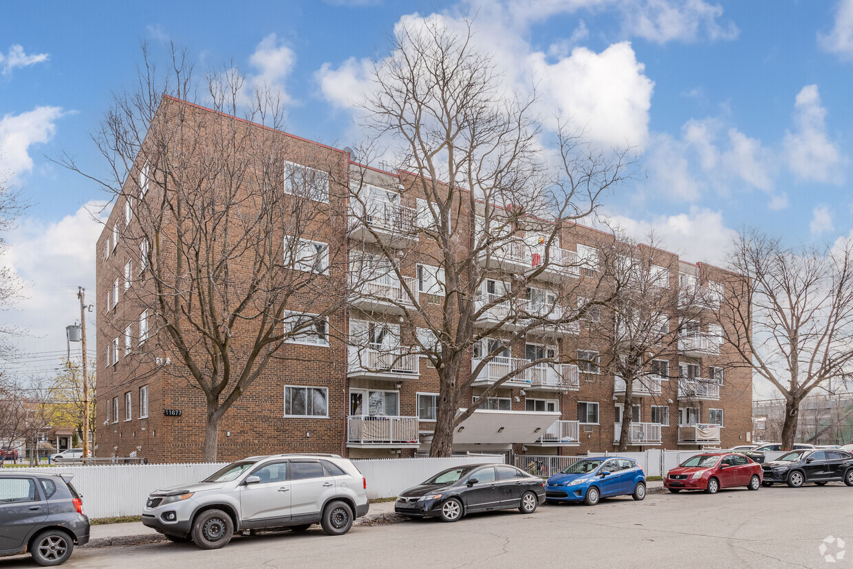 Building Photo - Forum Batiments